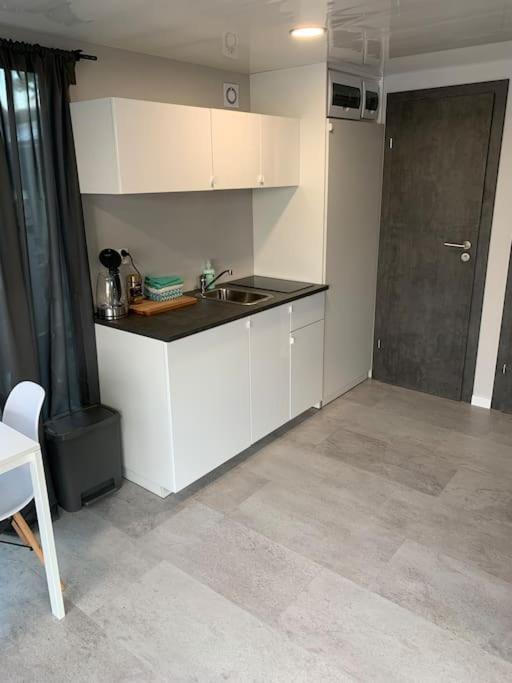 Unique New Houseboat Moored 4 Διαμέρισμα Zwartsluis Εξωτερικό φωτογραφία